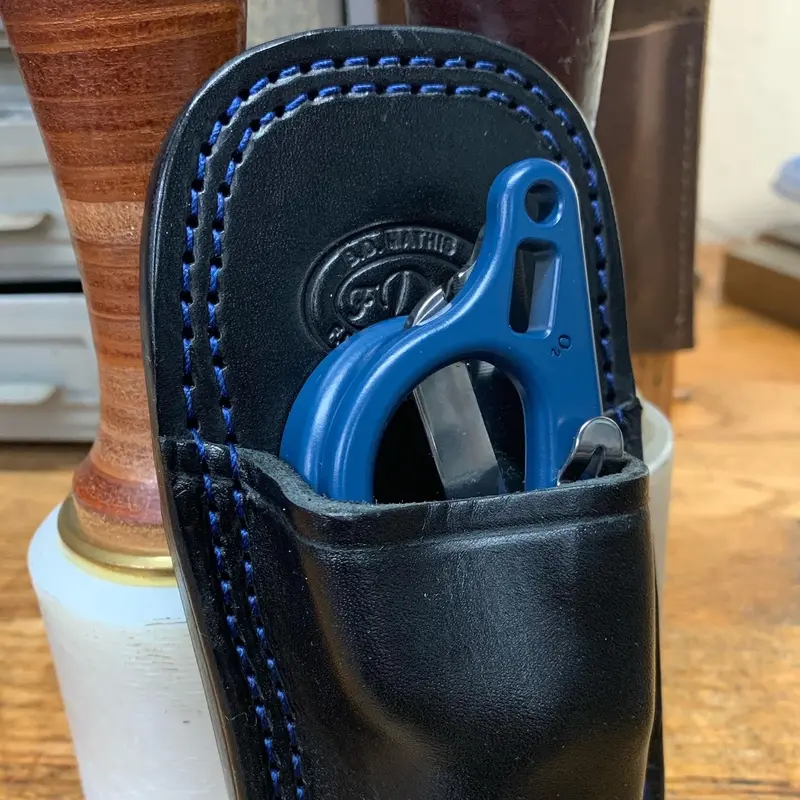 Custom-Fit Leatherman Raptor Response Tool Holster 1