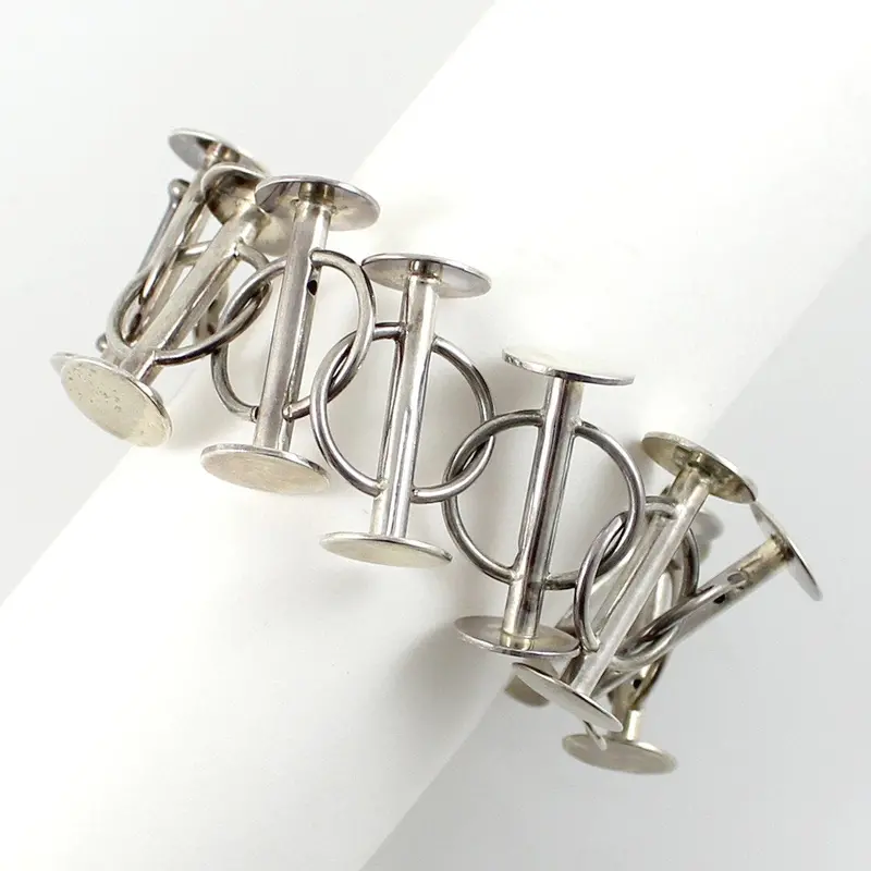 Osmosis-Designed Adjustable Bracelet 1